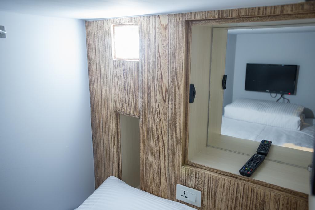 Just Walk Backpacker Hostel Хуалянь Номер фото